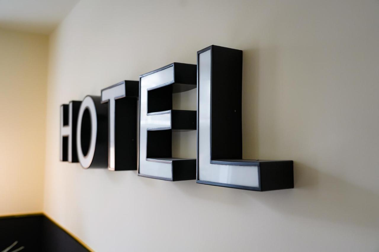 Le Tonnelier Hotell Bulle Exteriör bild